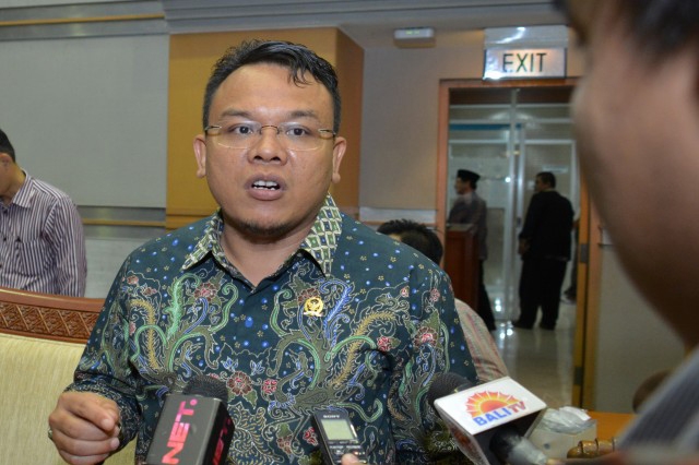 Soal Virus Corona, PAN: Pemerintah Harus Tetap Tenang, Tapi Tidak Boleh Terlalu Santai