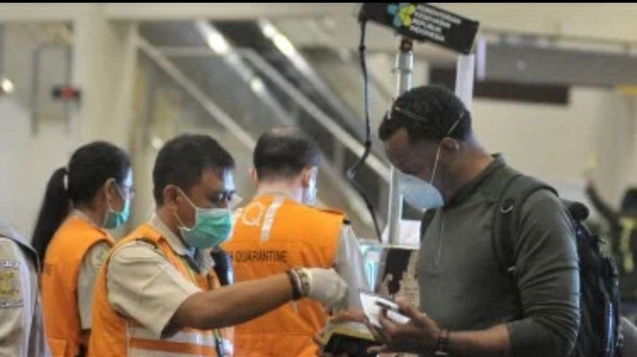 Muncul Desakan Bentuk Komite Nasional Pengendalian Corona, Perlukah?