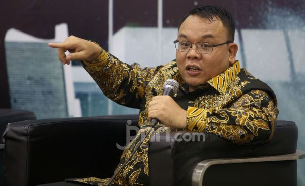 Orang Sehat Tak Perlu Pakai Masker, Kenapa Barangnya Lenyap di Pasaran?