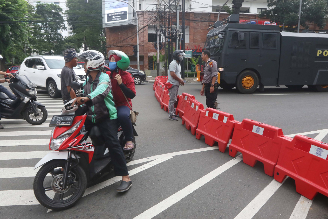 Lawmakers call for stricter law enforcement of social restrictions in Jakarta