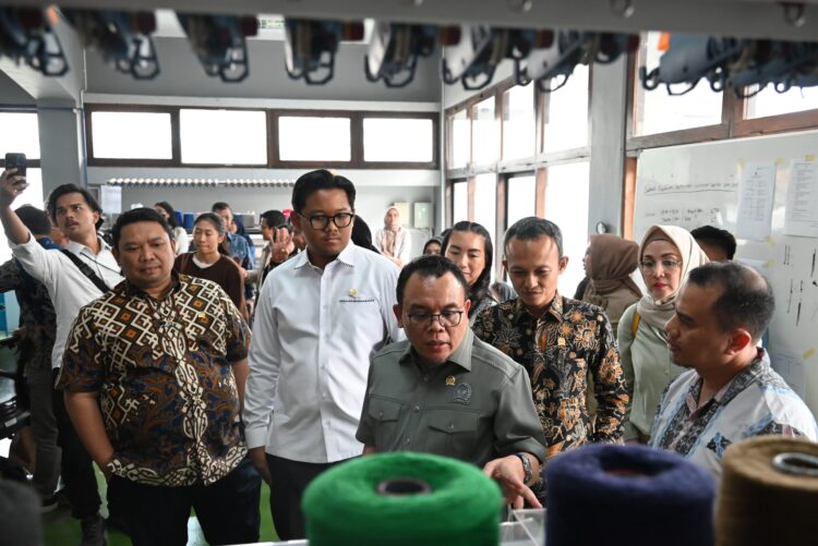 Tarif AS 19 Persen, Saleh Daulay: Pemerintah Harus Rumuskan Kebijakan Alternatif Majukan Industri Tekstil Nasional