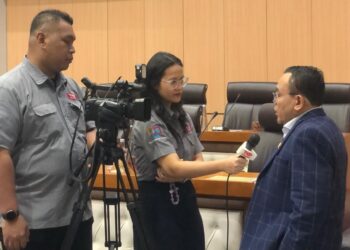Bang Saleh - saat di wawancara TV Parlemen