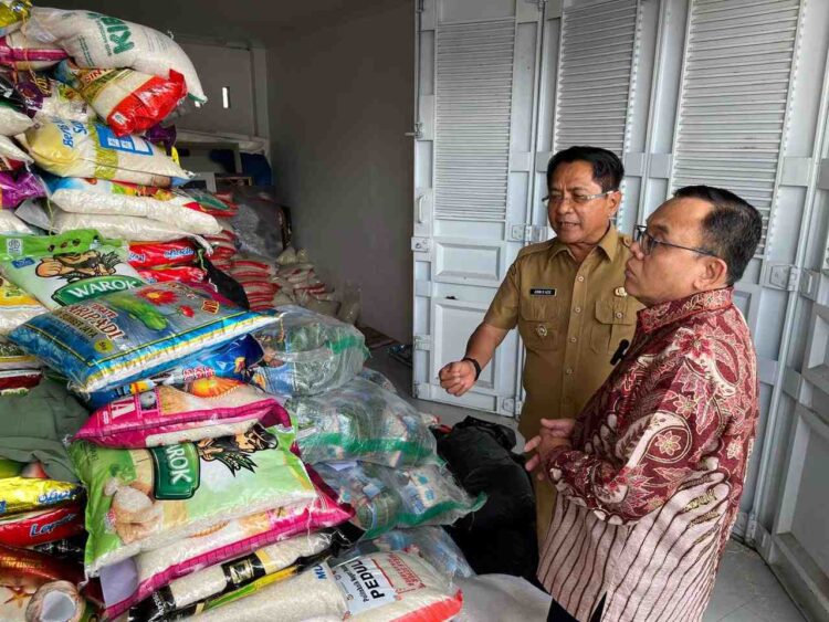 Komisi VII DPR RI Tinjau Posko Logistik dan Berdialog dengan UMKM Terdampak Bencana di Padang Pariaman